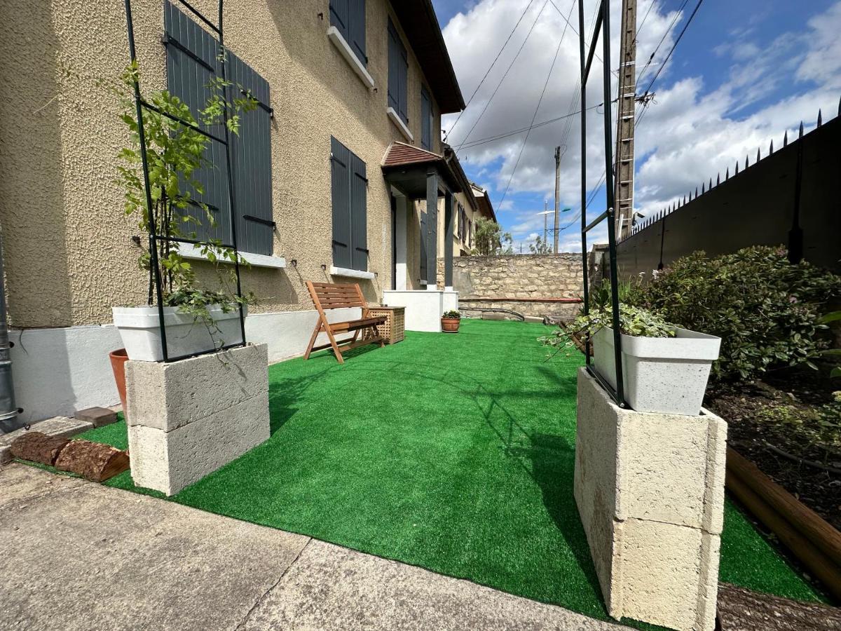Love Room Avec Jacuzzi Proche Paris Et Roissy Cdg Persan Zewnętrze zdjęcie